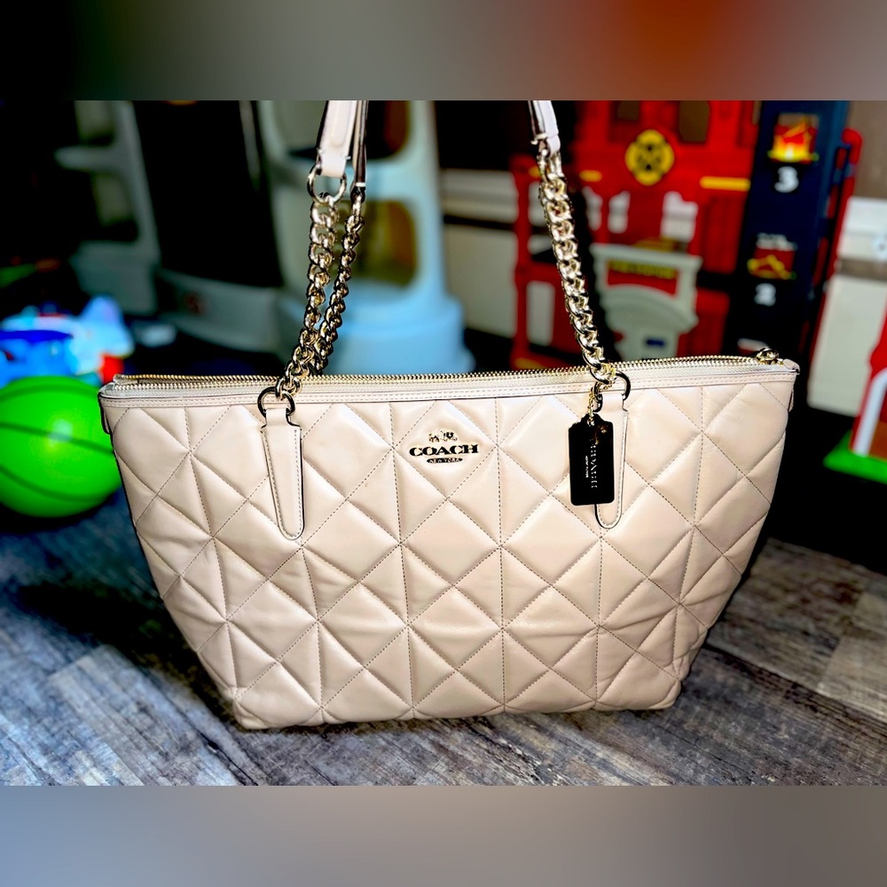 Coach purse